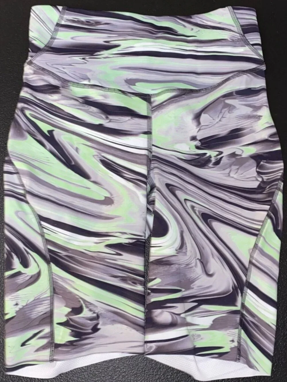 Lululemon Base Pace High-Rise 8" Shorts Paint Glide Warp Multi Size 4 - Picture 2 of 5